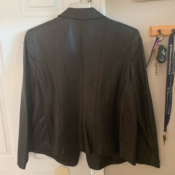 Jones New York dark brown leather jacket. Size 1X - Picture 3 of 7